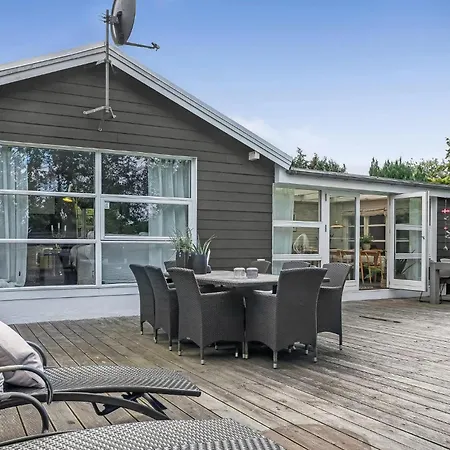 Beautiful In With Outdoor Swimming Pool Holiday home Logstrup